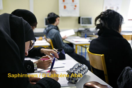 On me refuse une formation pour port de signe religieux On me refuse une formation pour port de signe religieux