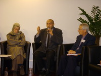 De gauche à droite : Malika Dif, marraine du Centenaire Hamidullah ; Saâd Chettouh ; Bernard Pouclet. De gauche à droite : Malika Dif, marraine du Centenaire Hamidullah ; Saâd Chettouh ; Bernard Pouclet.