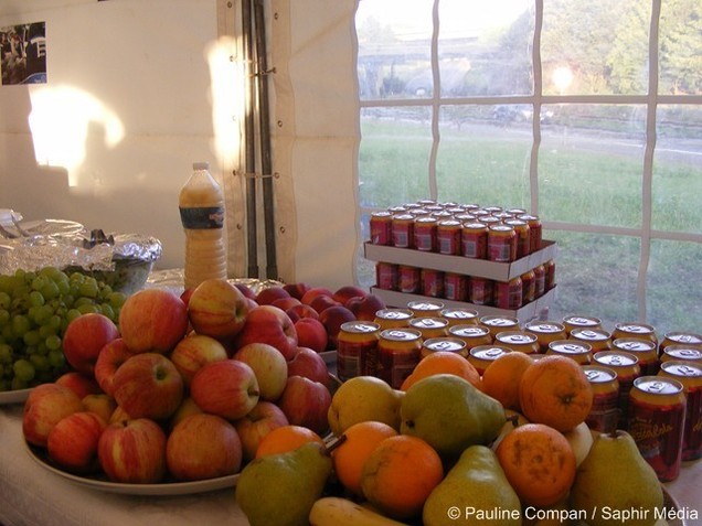 Des fruits sont, bien sûr, au menu du repas d'iftar. Des fruits sont, bien sûr, au menu du repas d'iftar.