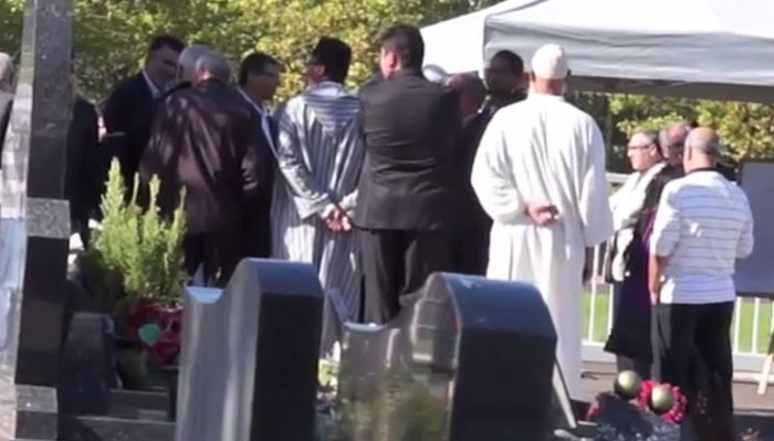 Le 27 septembre a été inauguré, à Vandœuvre-lès-Nancy, le cimetière Barthou, dont 2 000 m² sont réservés à un tout nouveau carré musulman. Le 27 septembre a été inauguré, à Vandœuvre-lès-Nancy, le cimetière Barthou, dont 2 000 m² sont réservés à un tout nouveau carré musulman.