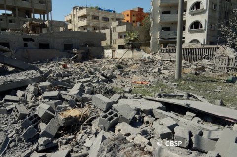 Gaza. L'aviation israélienne a détruit des dizaines d'habitations, de bâtiments publics et de lieux de culte.