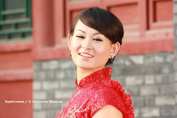 Pékin_femme_Dahmane Mazouzi copier.jpg Pékin_femme_Dahmane Mazouzi copier.jpg