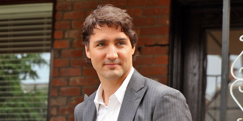 Canada : Justin Trudeau défend le droit de porter un burkini