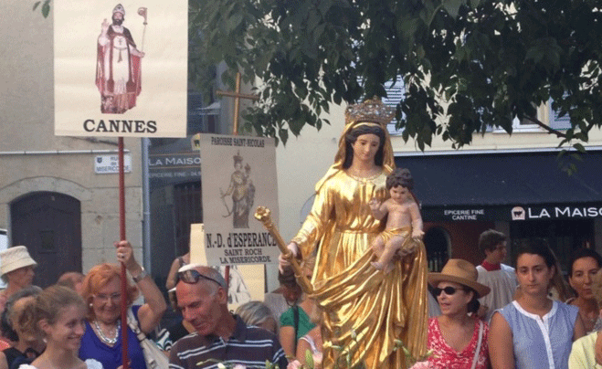 Cannes : 15 août 2016, fallait-il verbaliser la vierge Marie dans les eaux du port de Cannes ?