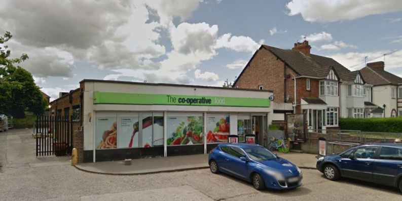 Grande-Bretagne : une femme enceinte perd son enfant après une attaque islamophobe Grande-Bretagne : une femme enceinte perd son enfant après une attaque islamophobe