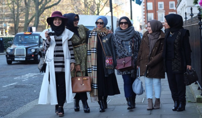 Cinq idées reçues sur la « modest fashion » Cinq idées reçues sur la « modest fashion »