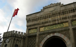L'université d'Istanbul. L'université d'Istanbul.