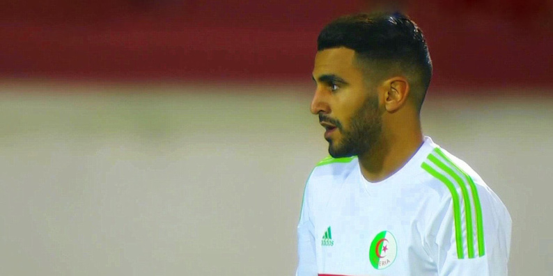 Riyad Mahrez, élu Ballon d'Or africain 2016. Riyad Mahrez, élu Ballon d'Or africain 2016.