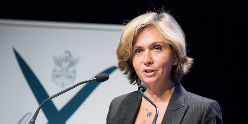 Ile-de-France : Valérie Pécresse impose l’usage du français sur les chantiers Ile-de-France : Valérie Pécresse impose l’usage du français sur les chantiers