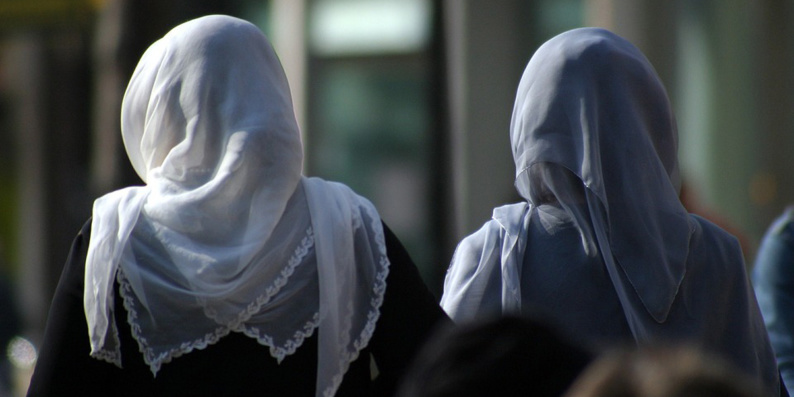 Voile en entreprise : l'Observatoire de la laïcité salue la décision de la CJUE Voile en entreprise : l'Observatoire de la laïcité salue la décision de la CJUE