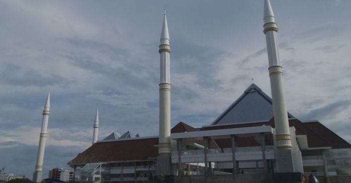 Indonésie : l'inauguration d'une mosquée par le gouverneur chrétien de Jakarta actée