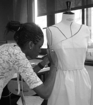 Alice Mbayi a appris le modélisme au lycée Elisa-Lemmonier, à Paris. (Photo : © Alice Mbayi)