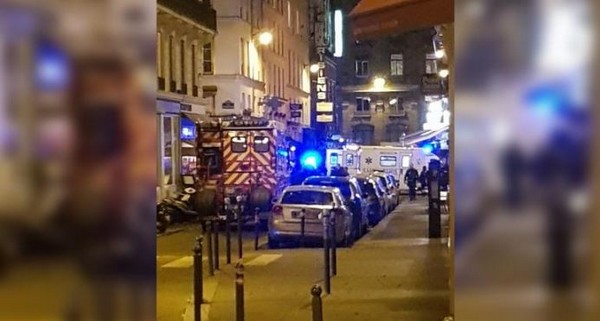 Ce que l'on sait après l'attaque au couteau qui a fait un mort en plein Paris