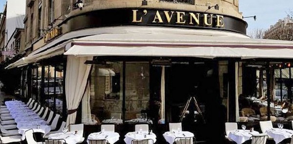 Un restaurant chic parisien accusé de discriminer Arabes et femmes voilées