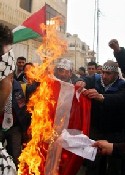 Palestine: on brûle le drapeau danois
