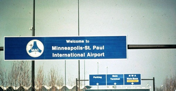 Etats-Unis : face au shutdown, des musulmans offrent des samoussas aux employés de l’aéroport du Minnesota