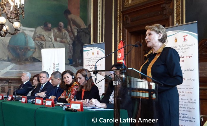 A l'initiative de Neziha Labidi, ministre tunisienne de la Femme et de la Famille, c’est à Paris, samedi 9 février, dans le prestigieux Grand Salon de la Sorbonne, qu’a eu lieu la dernière conférence de l’ambitieux programme organisé en 2018 par la Tunisie dans le cadre de la manifestation « Tunis, capitale de la Femme arabe 2018-2019 ». © Carole Latifa Ameer