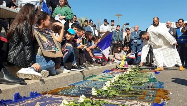 Près de 500 personnes se sont rassemblées à Béziers contre l'islamophobie samedi 23 mars à l'appel des mosquées locales. © Facebook/Errahma