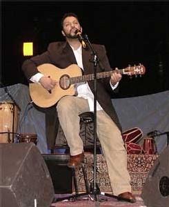 Miloud Zenasni en tournée avec Rythm’N’Nasheed en décembre 2004 au Zenith de Lille