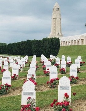 A l'ossuaire de Douaumont, une cérémonie d'hommage aux soldats musulmans morts pour la France