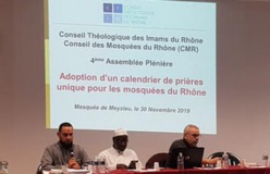 Des mosquées du Rhône adoptent le calendrier des horaires de prières communes, une première en France Des mosquées du Rhône adoptent le calendrier des horaires de prières communes, une première en France