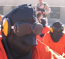 Uniforme porté par les prisonniers de Guantanamo