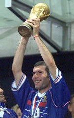 1998, Zidane brandit la Coupe du Monde