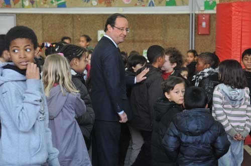 La jeunesse : une priorité délicate pour François Hollande