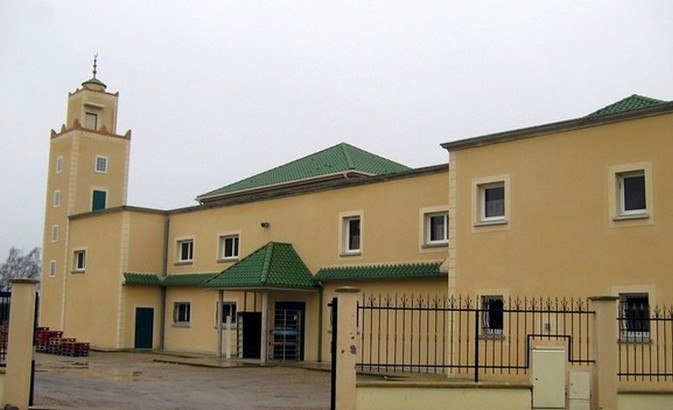 Plusieurs mosquées de l'Oise ont annoncé leur fermeture temporaire afin de limiter la propagation du coronavirus. C'est le cas de la mosquée Essalam de Creil (ici à l'image), fermée « jusqu’à nouvel ordre ».