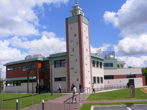 La Grande Mosquee De Cergy Un Symbole De L Islam De France