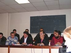 Mouloud Aounit (à gauche)