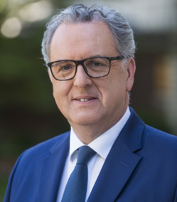 Voile à l’Assemblée nationale : Richard Ferrand exclut toute modification du règlement Voile à l’Assemblée nationale : Richard Ferrand exclut toute modification du règlement