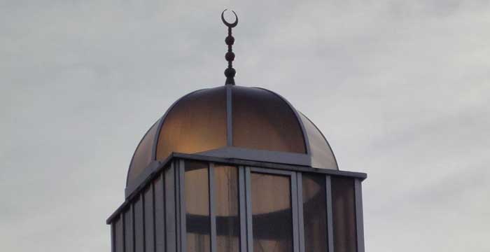 Attentat de Conflans : une centaine de mosquées unies pour dénoncer « toute atteinte à la vie humaine »