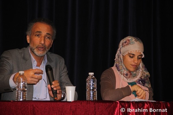 Tariq Ramadan à la conférence du Collectif Halte au massacre en Birmanie, dimanche 13 janvier à Nanterre.