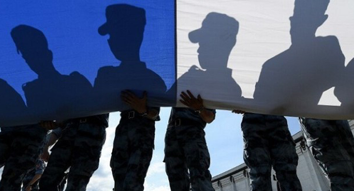 Vers une « guerre civile » en France ? L'inquiétante tribune des généraux fait bondir