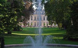 Présidentielle 2022 : de gauche à droite, qui sont les candidats à l'Elysée face à Macron ? Présidentielle 2022 : de gauche à droite, qui sont les candidats à l'Elysée face à Macron ?