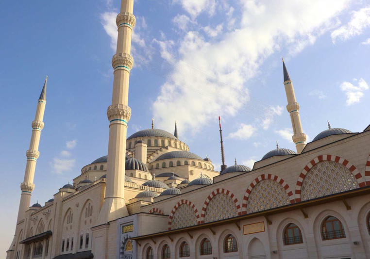 Turquie : un musée des civilisations islamiques installé dans la mégamosquée d'Istanbul