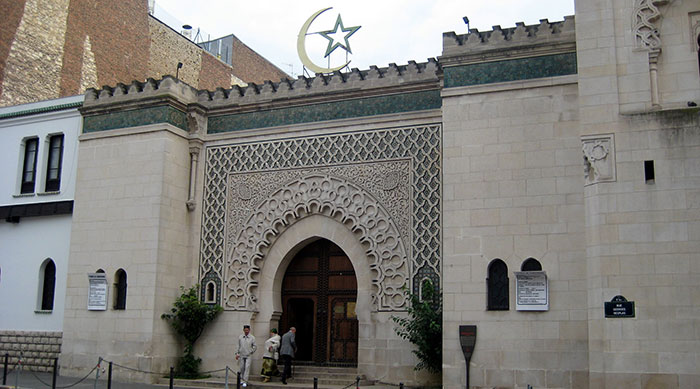 Présidentielle 2022 : la Grande Mosquée de Paris appelle à voter Macron au second tour