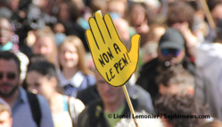 Présidentielle 2022 : face au danger de l'extrême droite, le vrai visage de Marine Le Pen exposé Présidentielle 2022 : face au danger de l'extrême droite, le vrai visage de Marine Le Pen exposé