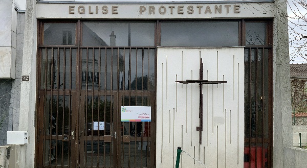 Présidentielle 2022 : le silence de l'Eglise catholique tranche avec l'engagement des protestants