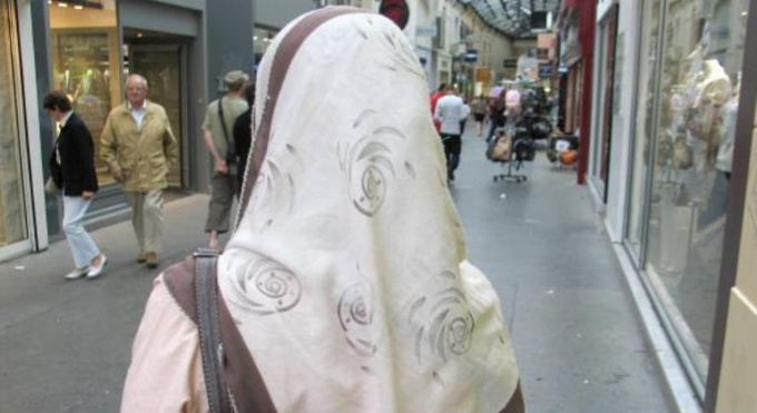 Les lois anti-voile signent « la mort sociale des musulmanes » Les lois anti-voile signent « la mort sociale des musulmanes »