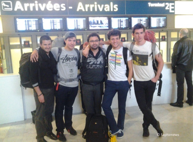 Ilan, Ismaël, Victor, Samuel et Josselin de retour de leur Interfaith Tour, lundi 28 avril. Ilan, Ismaël, Victor, Samuel et Josselin de retour de leur Interfaith Tour, lundi 28 avril.