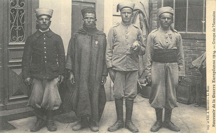 Groupe de marocains, carte postale, 1914 © Groupe de recherche Achac / DR