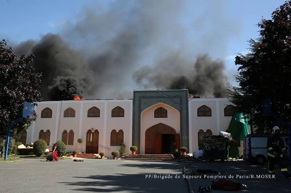 Une mosquée de Bagneux touchée par un incendie