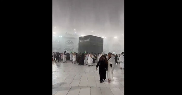 Ramadan : une pluie diluvienne surprend les pèlerins à La Mecque en pleine omra (vidéo)