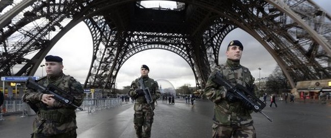 Après les attentats, les atteintes aux libertés mieux admises des Français
