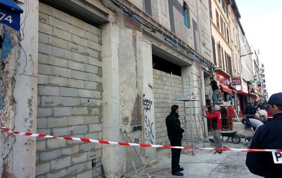 Une mosquée de Marseille murée mardi 10 mars. © Fabien Le Dû / Radio France