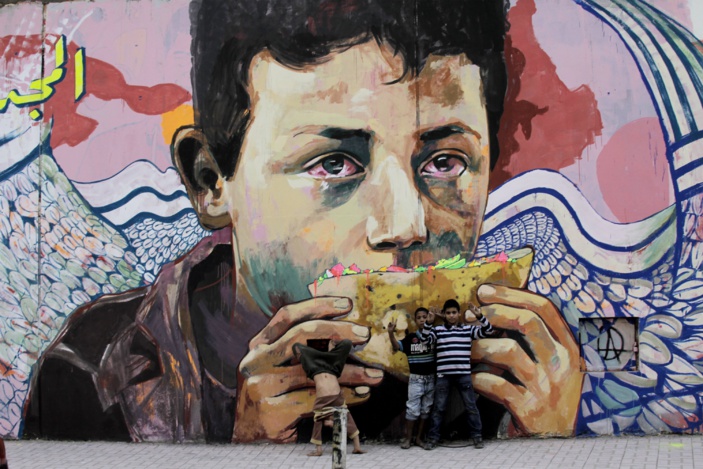 Plus de 250 œuvres sont présentées dans l’exposition « Hip-hop, du Bronx aux rues arabes », de l'IMA. Ici, « Le fils du peuple » d'Ammar Abo Bakr, graffeur égyptien (© Abdo El Amir / 2013)
