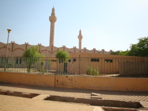 La Grande Mosquée de N'Djamena. La Grande Mosquée de N'Djamena.