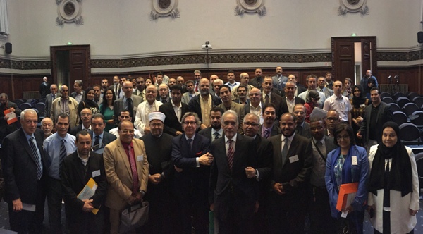 Un colloque sur l'islamophobie, les médias et les religions a réuni une centaine de personnes à l'Institut Avicenne des sciences humaines (IASH) de Lille les 26 et 27 juillet 2015.